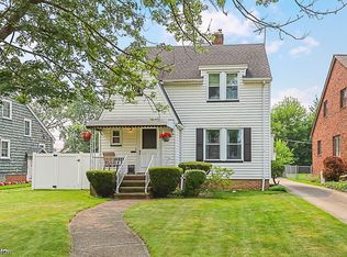 17103 Woodbury Ave, Cleveland, OH