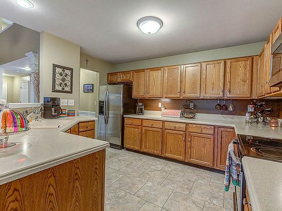 5th image of 1823 Knollmont Dr
