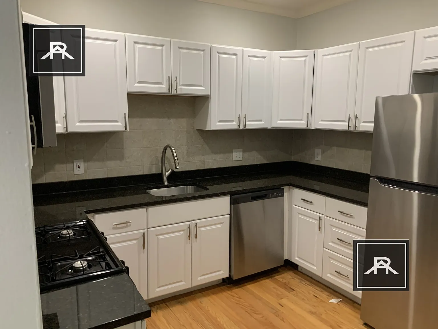 5 bed, 2.0 bath, 1700 sqft, $5,125 — Photo 2