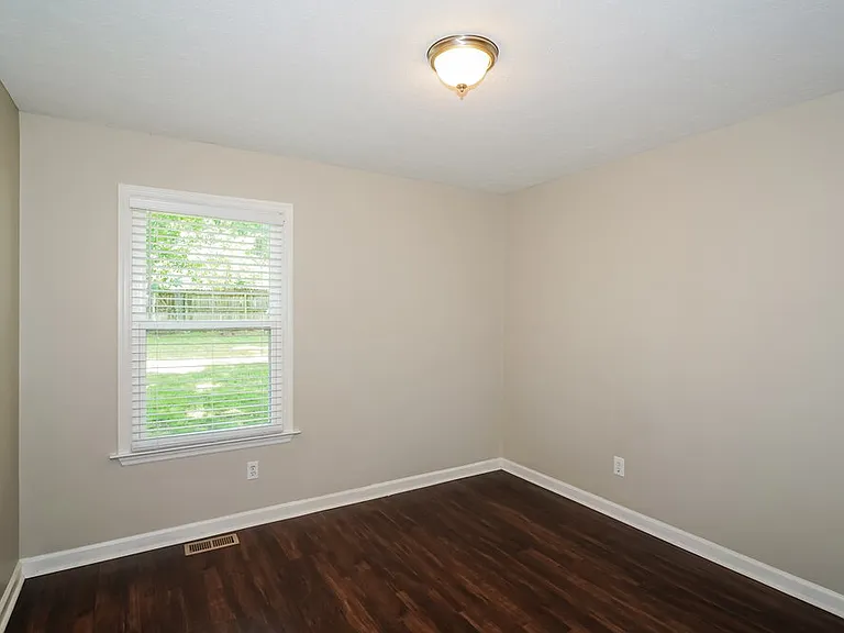 408 Dellwood Dr — Photo 13