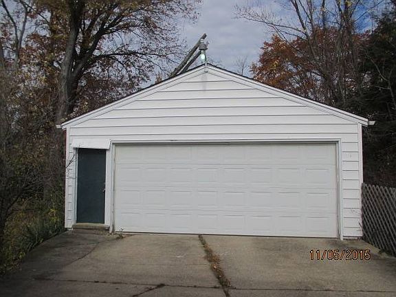 5th image of 538 W Earle Ave
