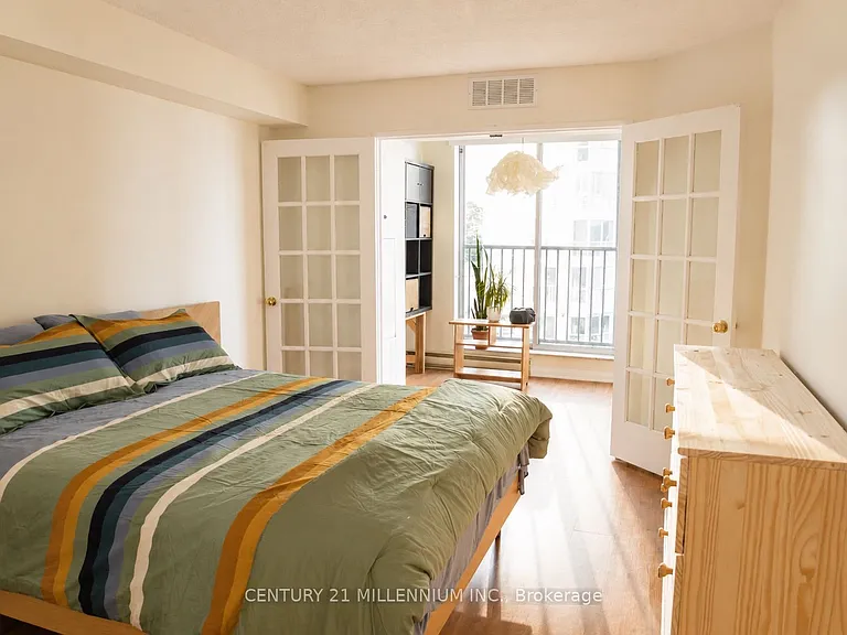 140 Dunlop St E #510 — Photo 12