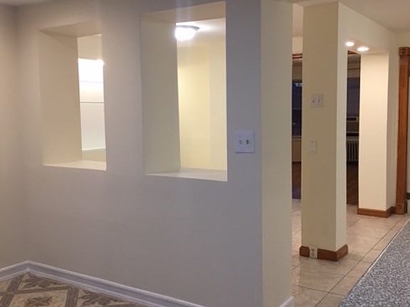 5th image of 2837 47th St #2