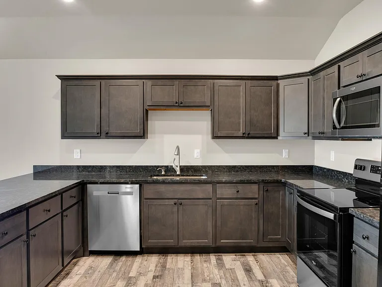3014 E 4th Ave — Photo 8