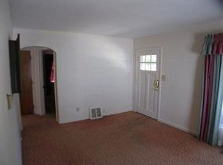 2086 Newton St, Akron, OH 44305