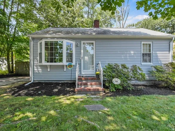 98 Thicket St, Abington, MA 02351