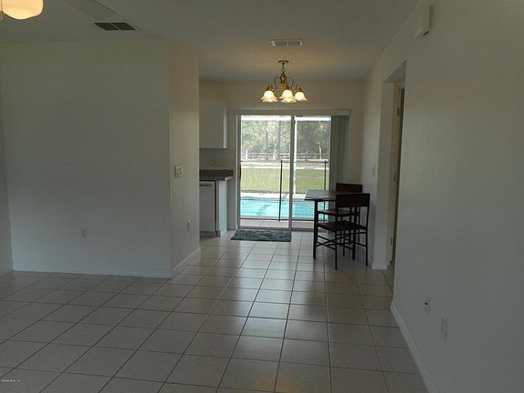 4th image of 673 SW Lemon Hill Dr