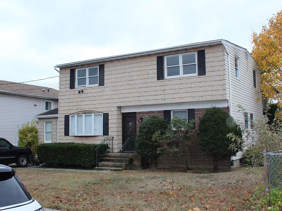 1st image of 2408 Bennett Avenue