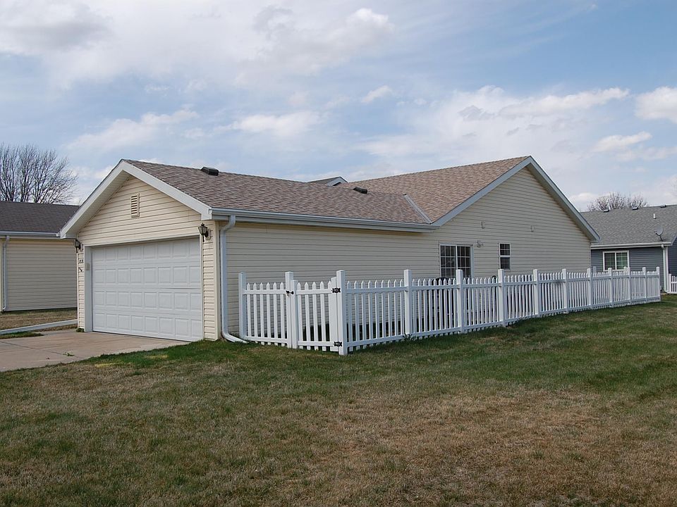 1st image of 1531 Kara Ln