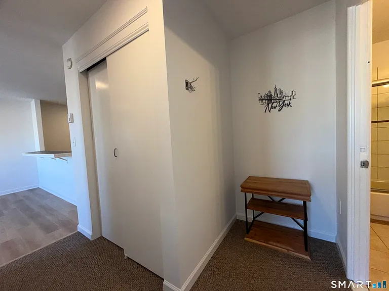 69 Cove Rd #B9 — Photo 15