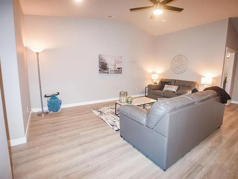 2730 Friesian Ct — Photo 11
