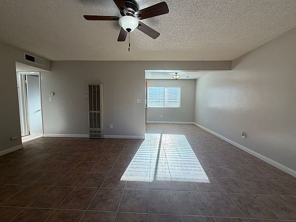 4th image of 2520 Bishop Dr #101