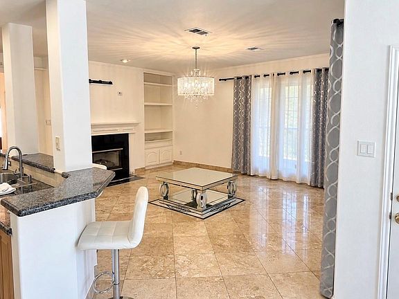 5th image of 9914 Willow Crossing Dr