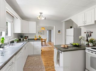 9 Spruce Glen Rd, Huntsville, ON P1H 1C9