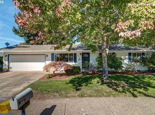 913 Crestview Dr, Newberg, OR 97132