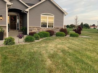 2822 W Crossroads Dr, Bay City, MI