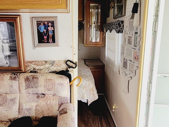 5th image of 3017 D Ave