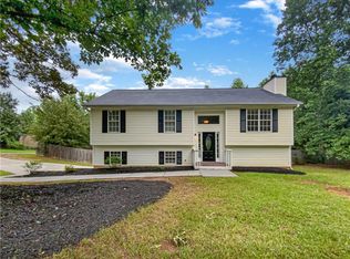 22 Connie Dr, Dallas, GA 30157