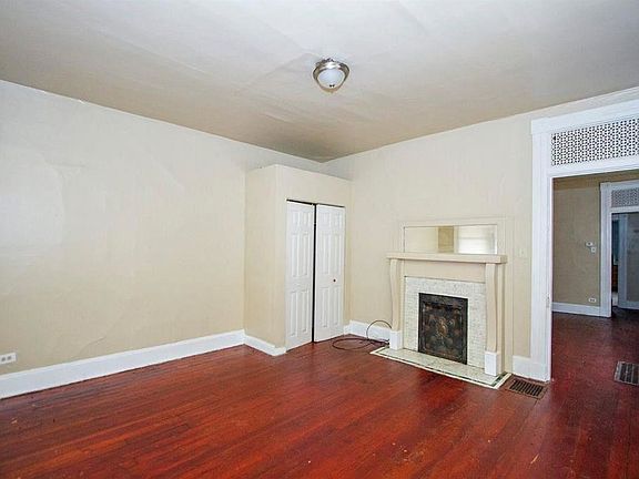 3rd image of 1540 Vinton St