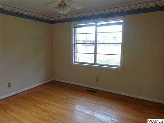 5th image of 3302 4th Ave