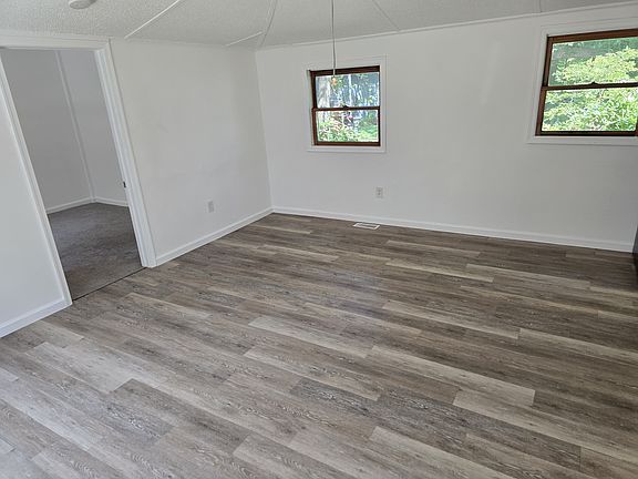 4th image of 51 River St