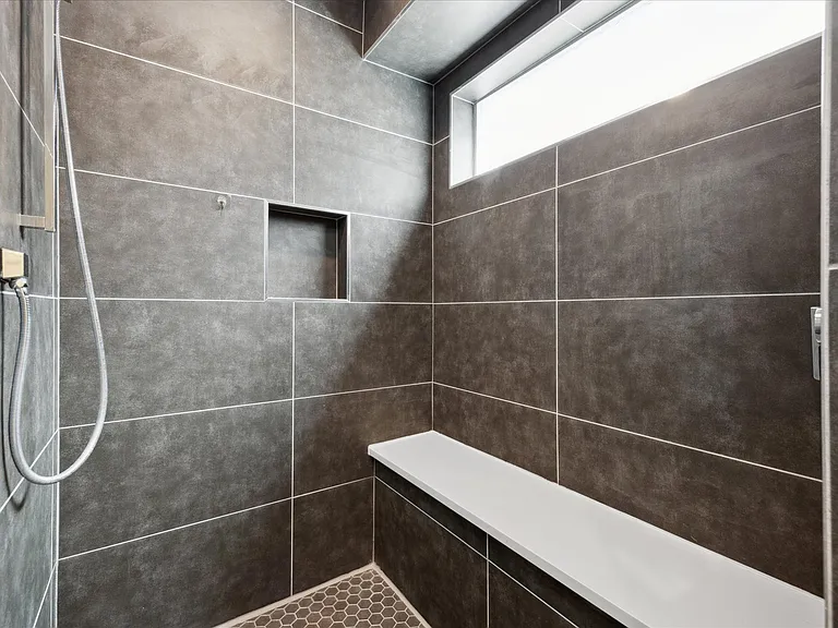 1419 N Irving St — Photo 17