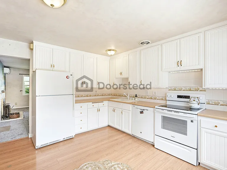 191 Pickwick Dr — Photo 30