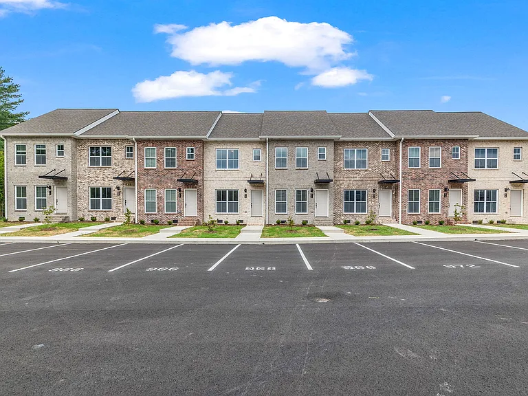 962 Horizon Ct — Photo 3
