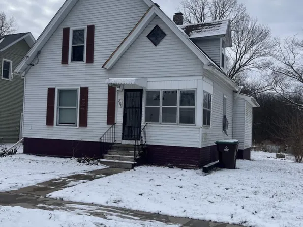 806 S Eaton St, Albion, MI 49224