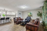 Oakwood Rd-S2011-005.jpg