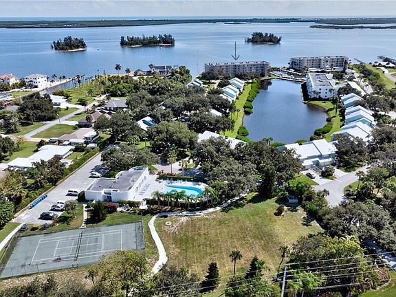 3rd image of 6055 N River Run Dr Unit 6055