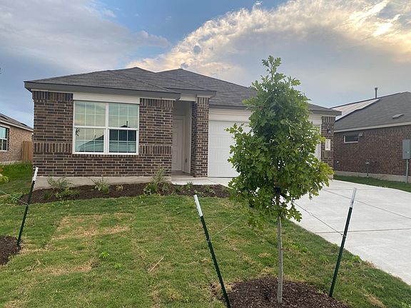 3rd image of 329 Escondido Cir
