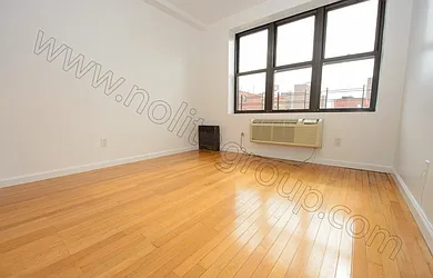 Rented by Nolita Group