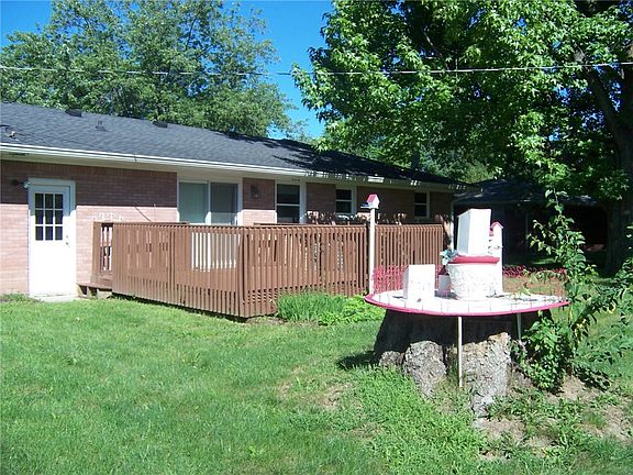 4th image of 8235 Lockwood Ln