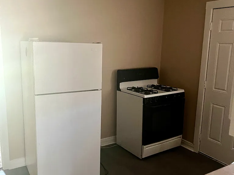 632 W Neely St #632 — Photo 2