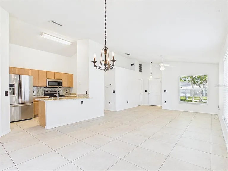128 Eagle Point Blvd — Photo 8