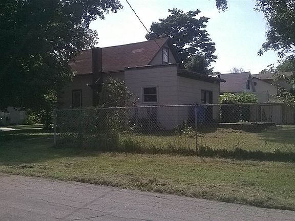 5th image of 706 Coesse St