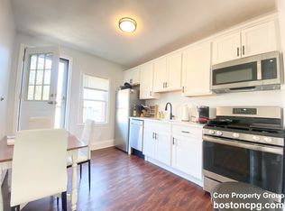 139 High St APT 3, Boston, MA 02110