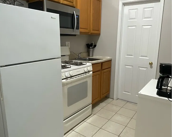 4040 Spruce St #4 — Photo 2