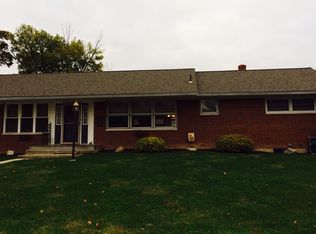 2 Clark Cir, Tipp City, OH 45371
