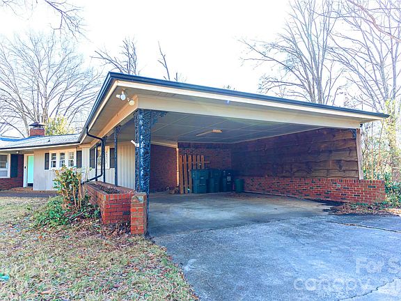 4th image of 750 Spring St SW