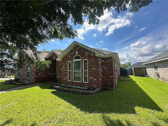 2nd image of 38 Cane Dr