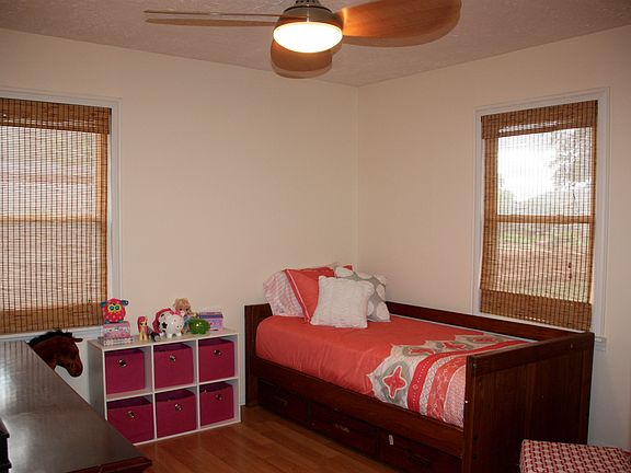 4th image of 403 Spraberry Dr