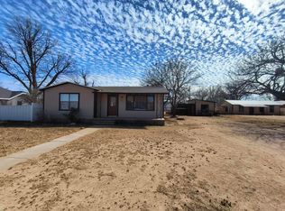 805 7th St, Sterling City, TX 76951