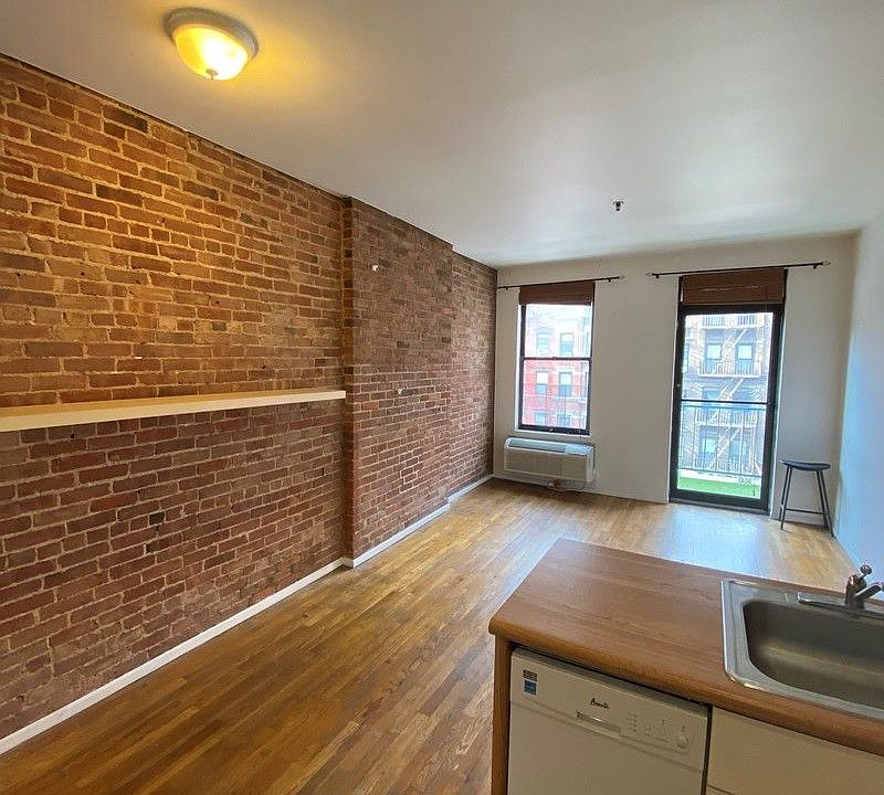 1st image of 1724 2nd Ave APT 4D