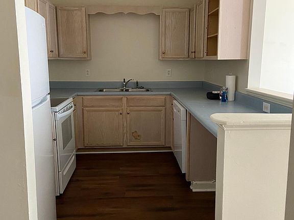 5th image of 170 Marlene Dr