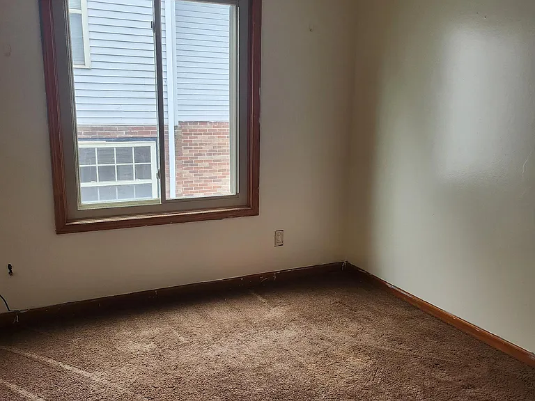 10067 Adams St — Photo 6
