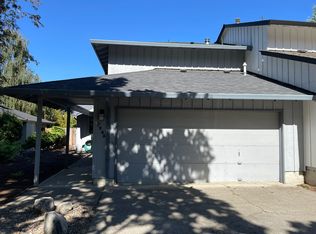 7946 SW Skyhar Dr, Portland, OR