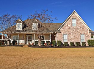 1560 Ivy Dr, Hernando, MS 38632