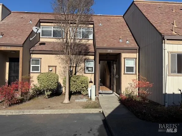 1916 Knolls Drive, Santa Rosa, CA 95405